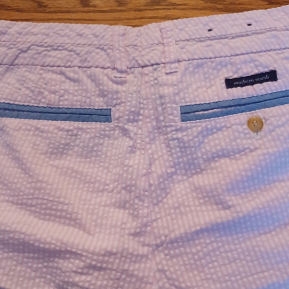 Southern Marsh Pink Seersucker Women's Shorts Pinstripe 6 - Picture 4 of 5